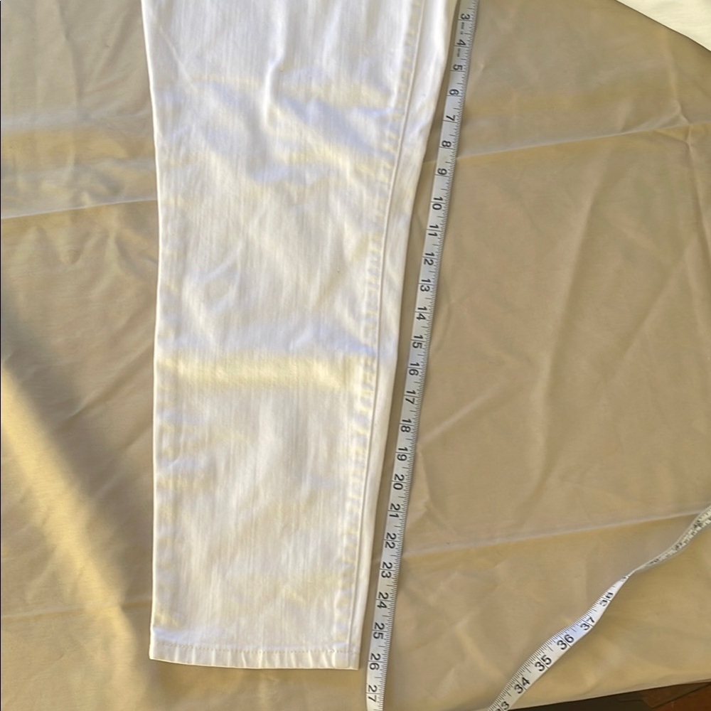 Chico's So Slimming White Embellished jeans rhinestone like new - Picture 7 of 7